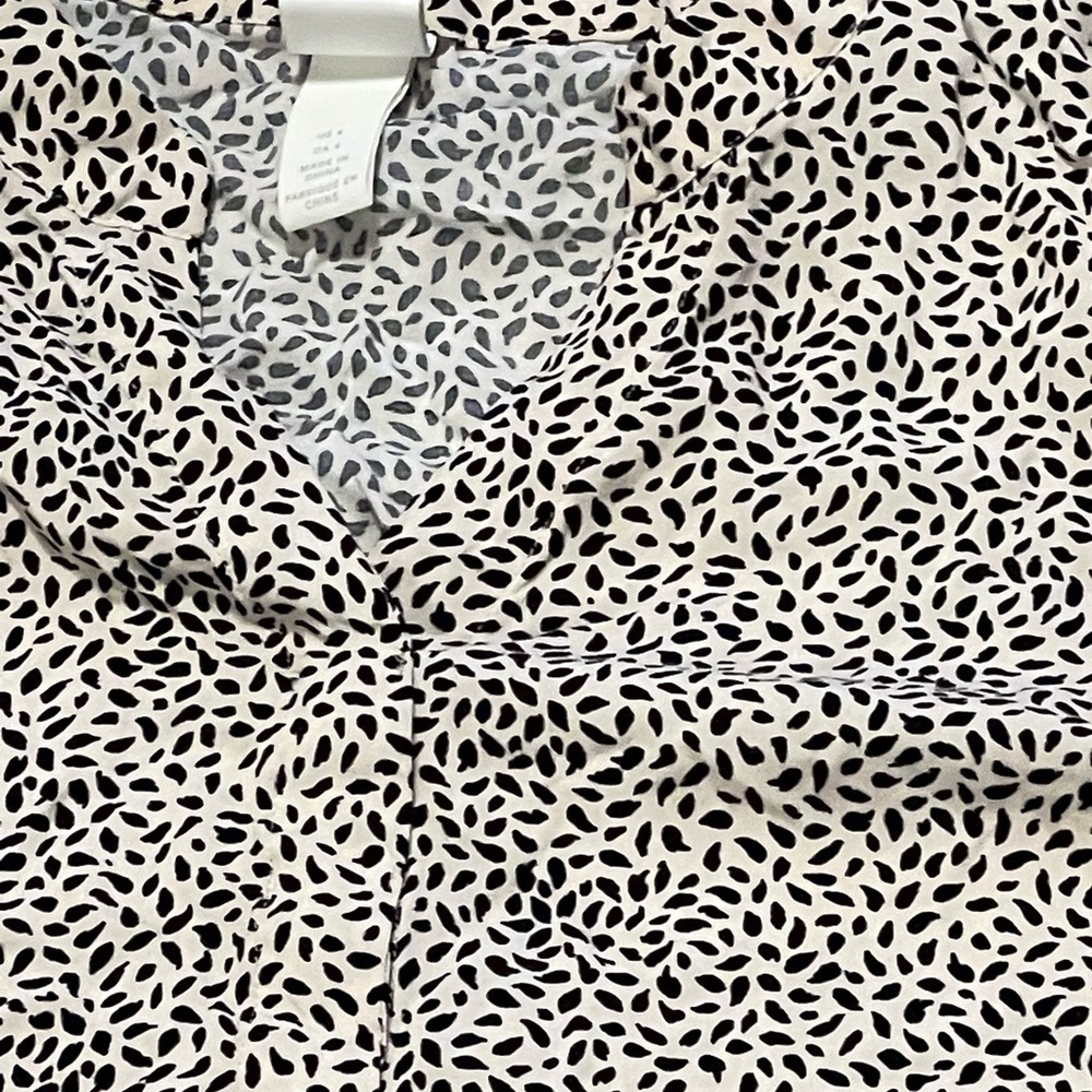 H&M Black and Tan Shirt Patterned Dress Sz 4 - Picture 2 of 9